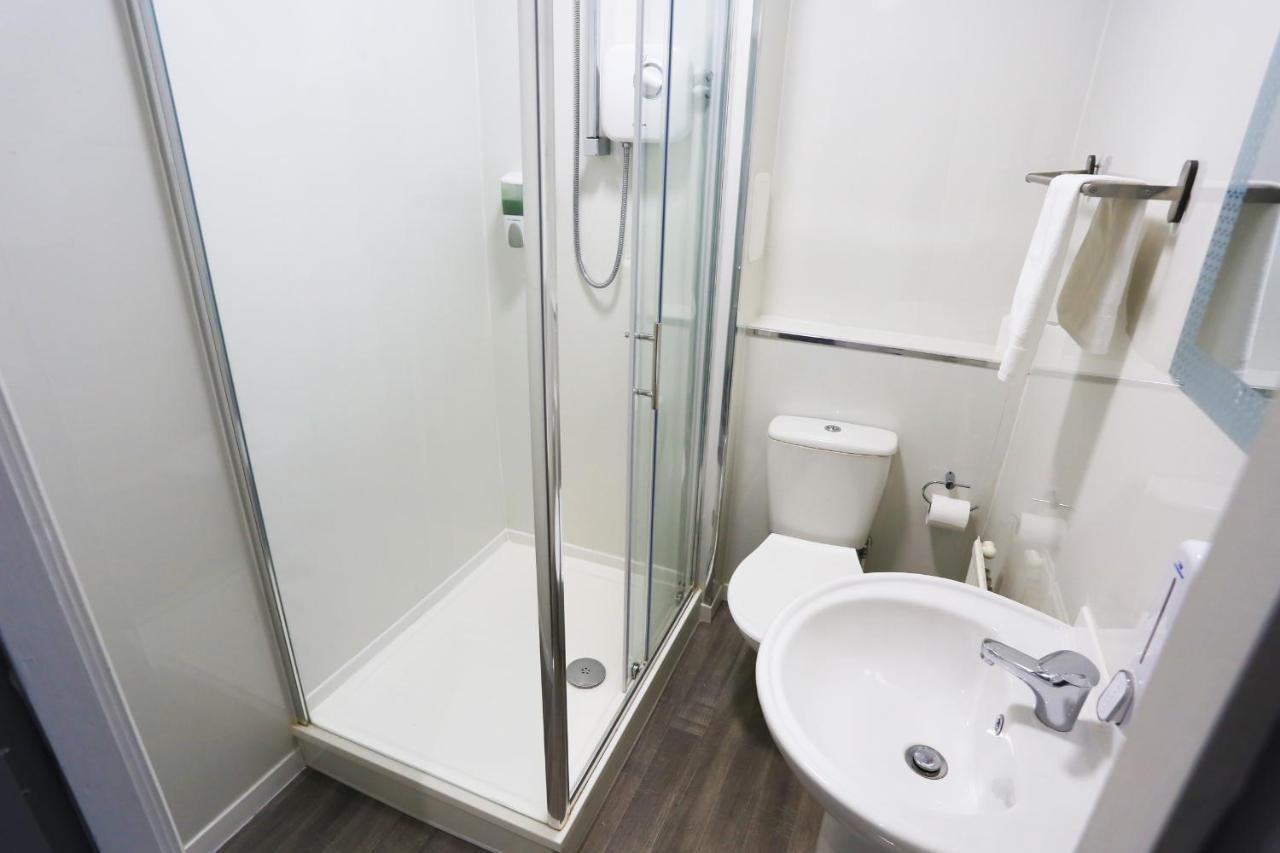 Hotel Huddersfield Zewnętrze zdjęcie