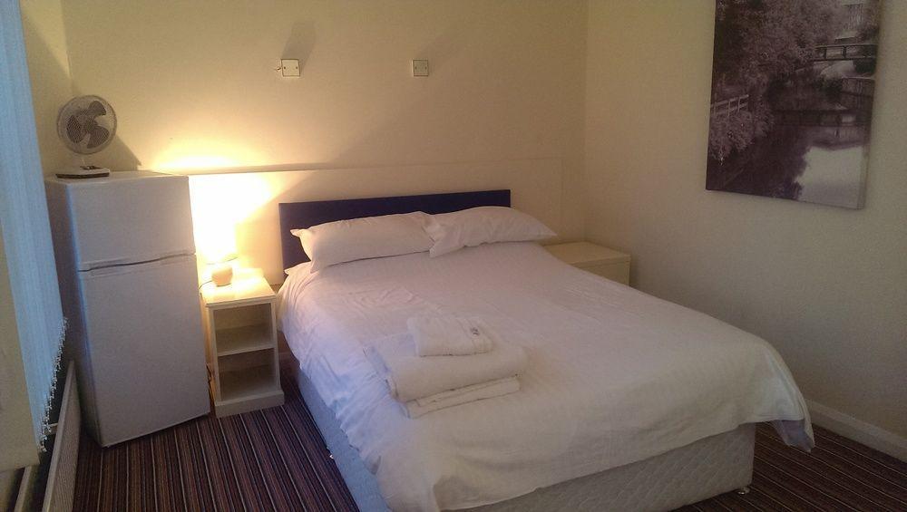 Hotel Huddersfield Zewnętrze zdjęcie