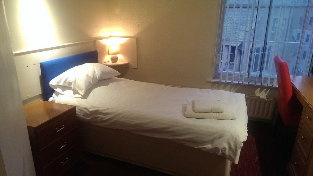 Hotel Huddersfield Zewnętrze zdjęcie
