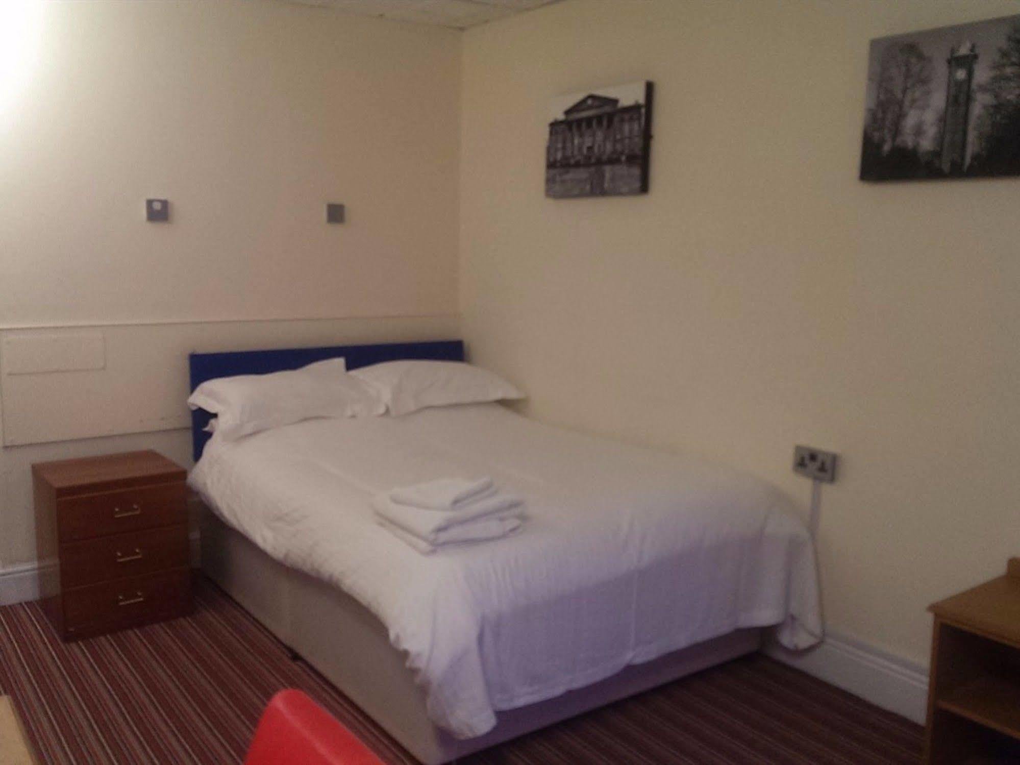 Hotel Huddersfield Zewnętrze zdjęcie
