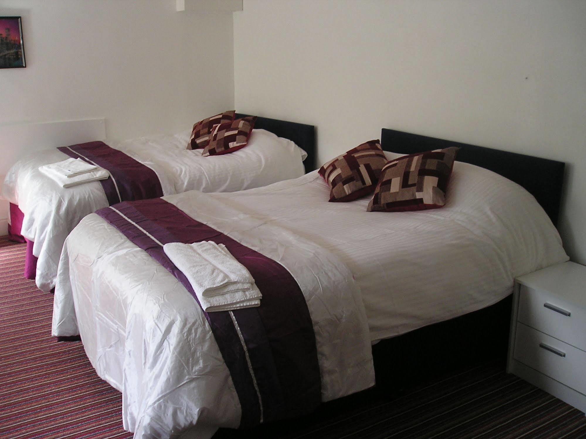 Hotel Huddersfield Zewnętrze zdjęcie